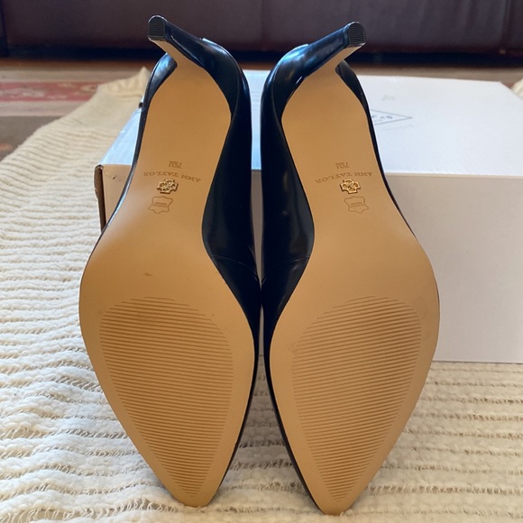 NWOT Liz Zipper Heel by Ann Taylor Size 7 1/2 - Picture 5 of 7